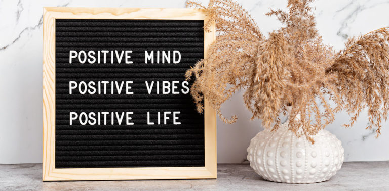 6 δυναμικές δηλώσεις για να κατευθύνετε τη ζωή σας με επίγνωση