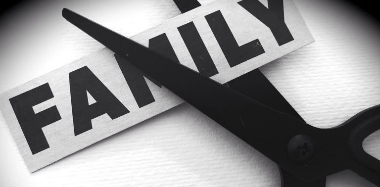 Όταν δεν ταιριάζεις στην οικογένειά σου
