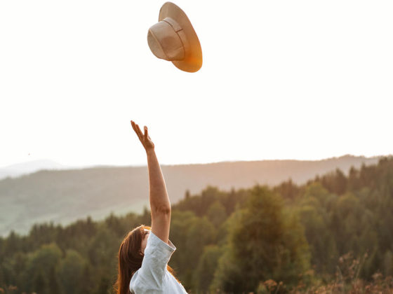 Οι πεποιθήσεις του παρελθόντος και το αόρατο βάρος που κουβαλάμε